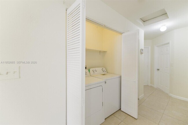 Building Photo - 6320 NW 1st Pl