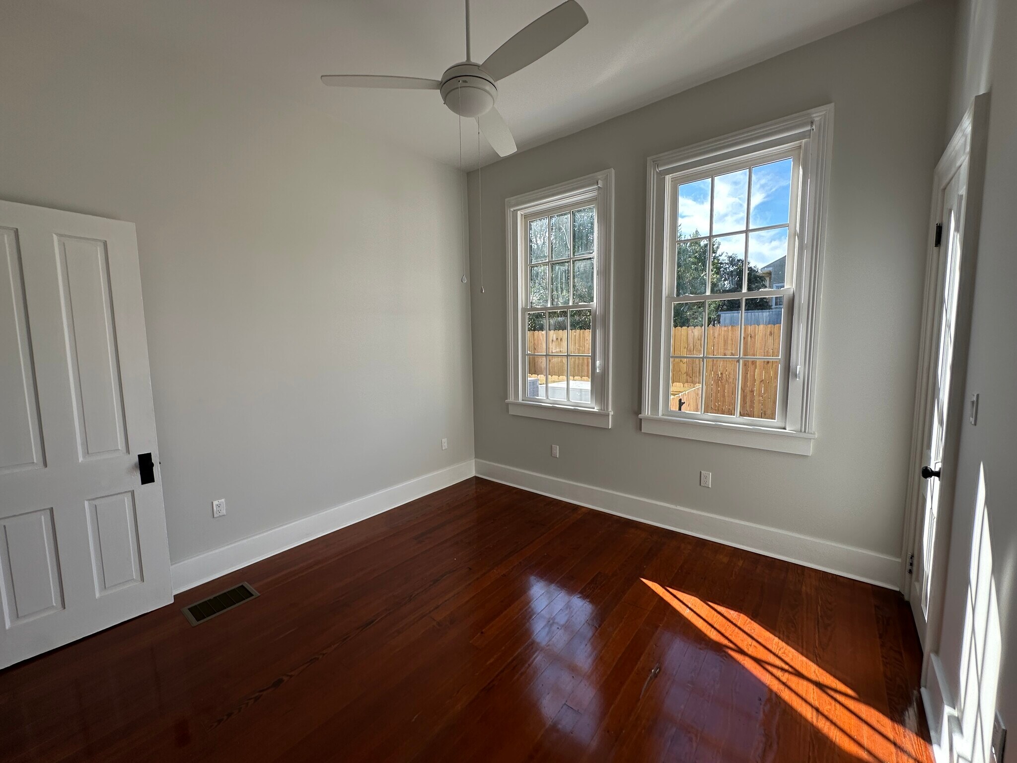 Back Bedroom (with Ensuite Bathroom) - 5520 Loyola Ave