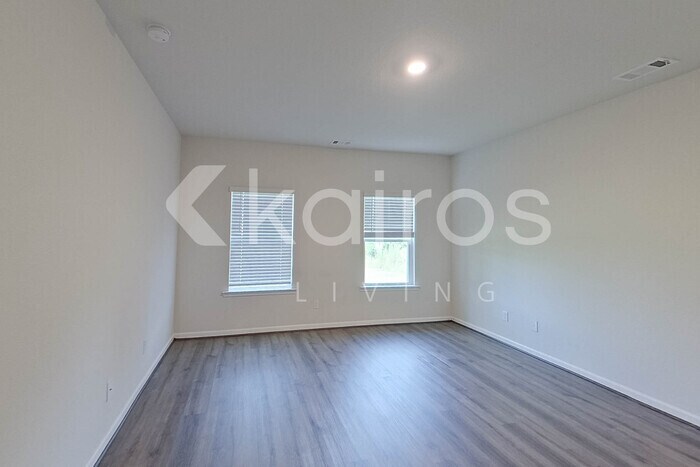 Building Photo - 3494 Bridgewood Dr