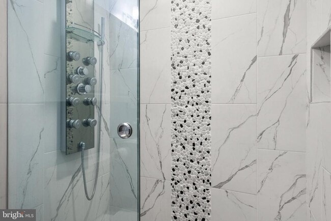 Building Photo - 1275 Oates St NE