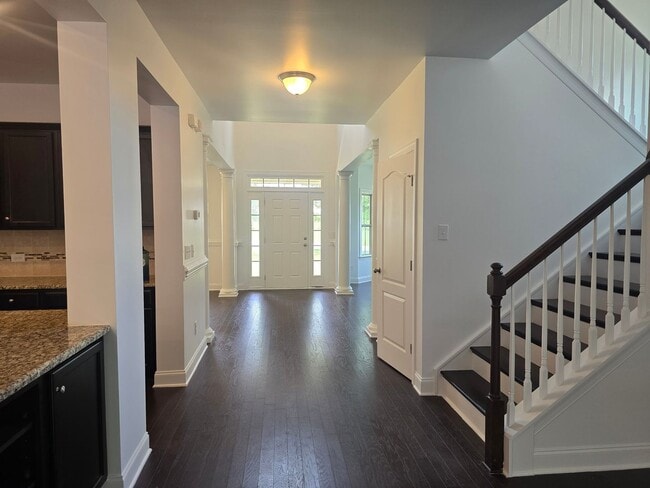 Building Photo - The Parks at Meadowview