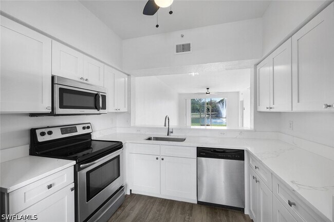 Building Photo - 3250 Cypress Glen Way