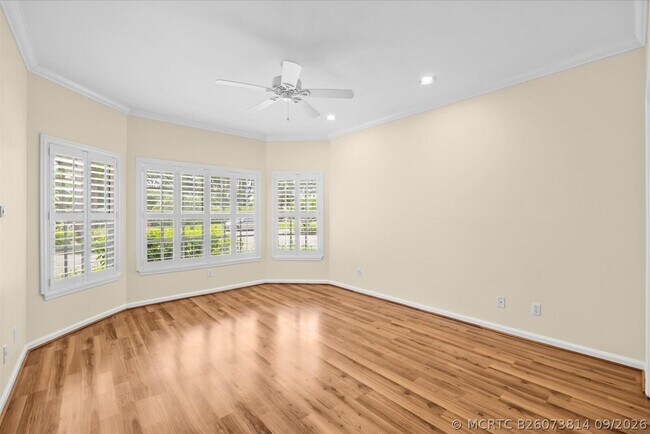 Building Photo - 7362 Pine Creek Way