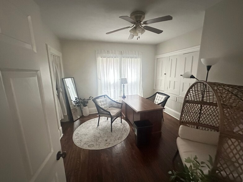 Building Photo - 47 W Gibson St