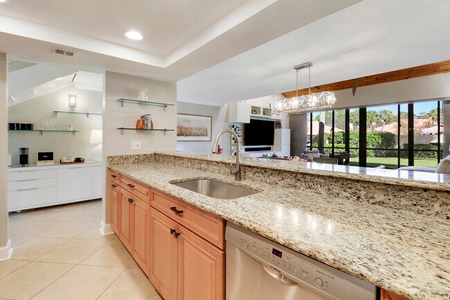 Building Photo - 204 Old Meadow Way