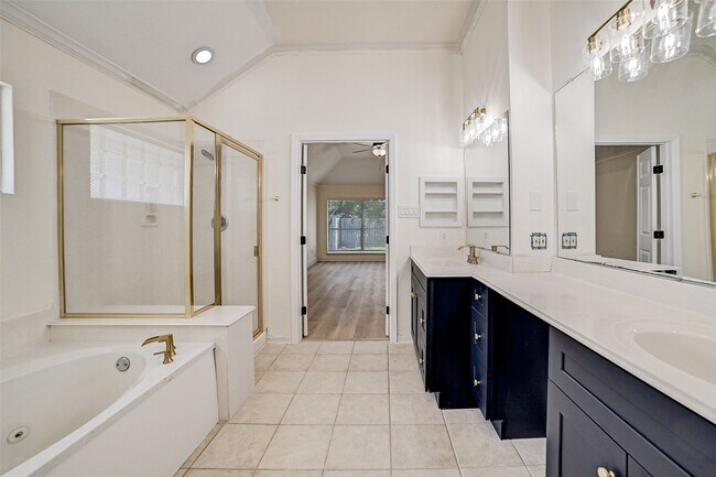 Building Photo - 70 Camber Pine Pl