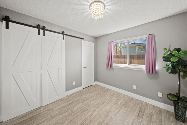 Building Photo - 3006 Sherborne St