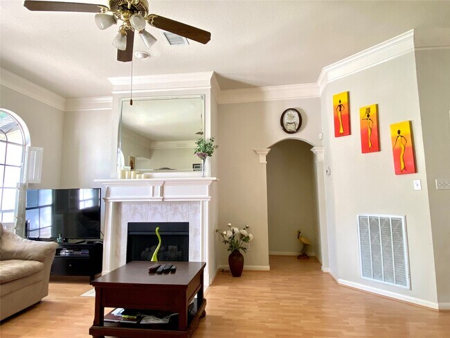 Building Photo - 20723 Spring Rose Dr