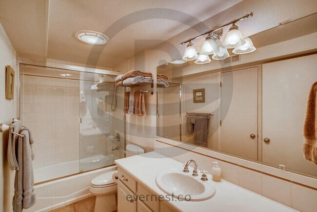 Building Photo - 4-Bed/3-Bath Home/Available Soon!