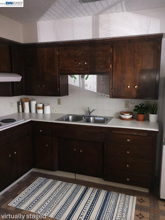 Building Photo - 954 F St