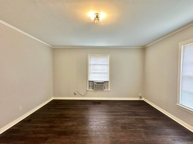 Building Photo - Available Now! 3 Bed 1.5 Bath, Tyler Tx!