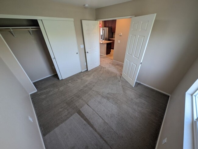 Building Photo - 10544 Headwind Ave