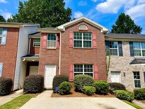 Building Photo - Welcome to this fabulous 2-bedroom, 2.5-ba...