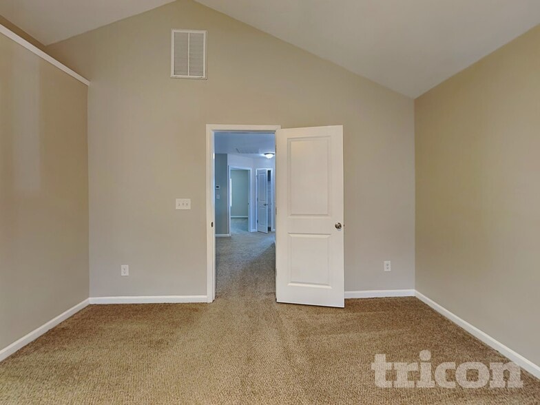 Building Photo - 931 Rook Rd