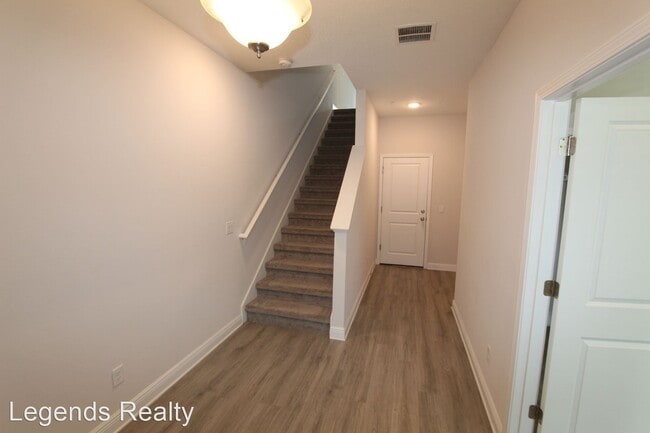 Building Photo - 4 br, 3.5 bath House - 413 Diamond Dove Cove