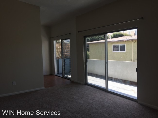 Building Photo - 312 CALLE MIRAMAR