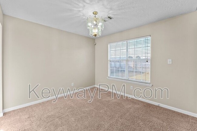 Building Photo - 124 Summerfield Cir