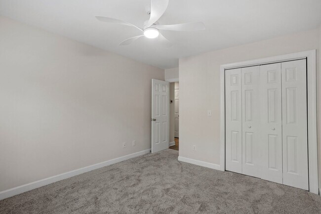 Building Photo - 3301 Philmont Dr
