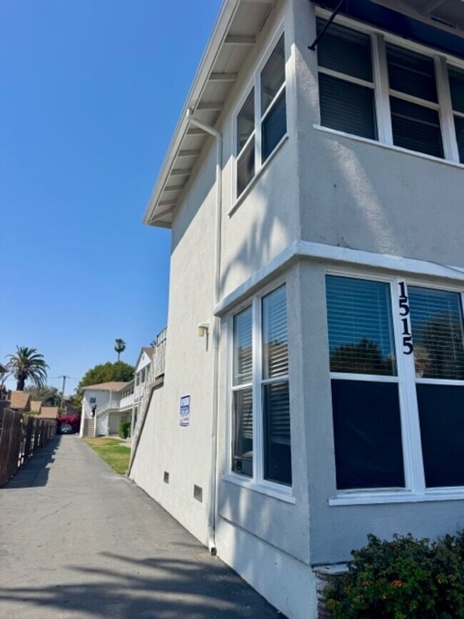 Building Photo - Simpkins - Rix #1685