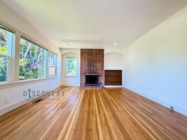 Building Photo - Newly Renovated & Turn-Key Home in Prime El Cerrito Walking Distance to BART and Parks