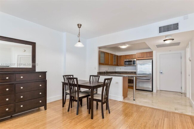 Building Photo - 2301 Collins Ave