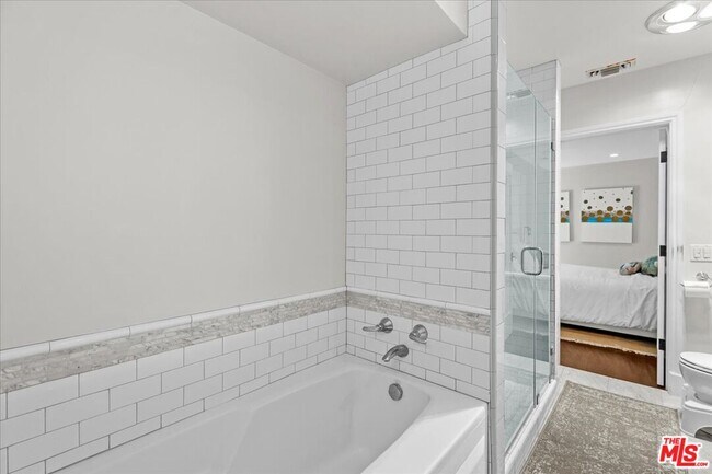 Building Photo - 1354 Beckwith Ave