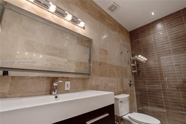 Building Photo - 7333 NW 108th Ct