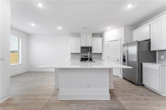 Building Photo - 2239 Riggins Ave