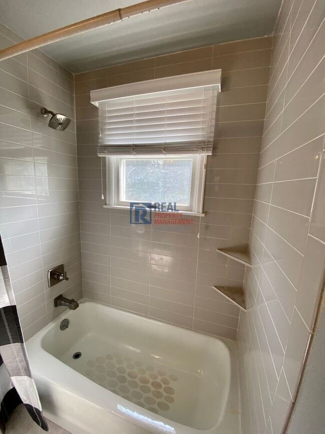 Building Photo - 5932 S Dayton Ct