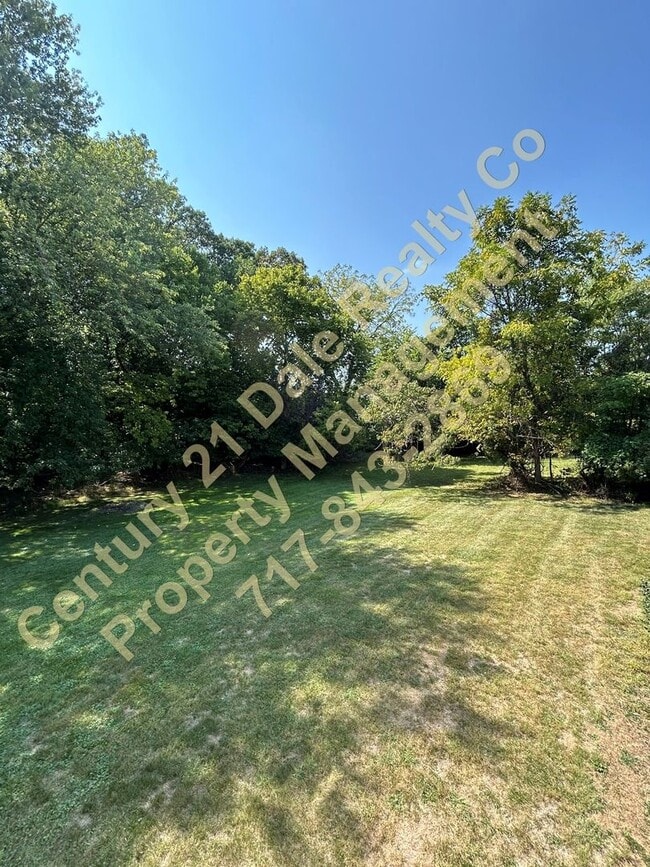 Building Photo - Gorgeous 4 Bedroom Home located in Northeastern School District with a 2 Car Garage