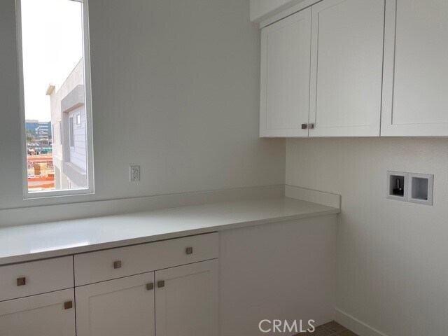 Building Photo - 1860 S Westside Dr