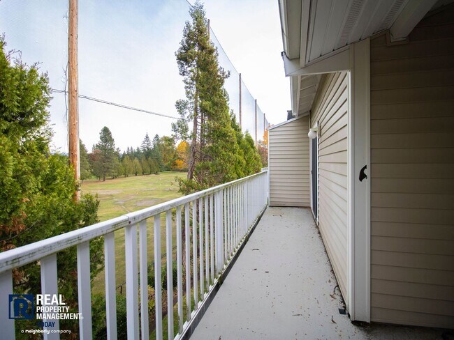 Building Photo - Beautiful 3 Bedroom Condo in Renton, WA!