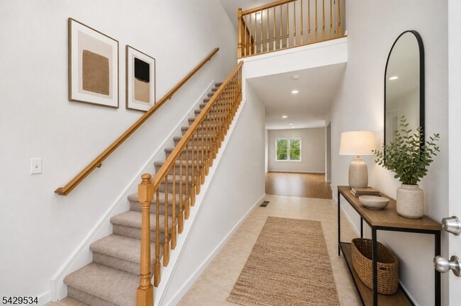 Building Photo - 26 DeCroce Ct