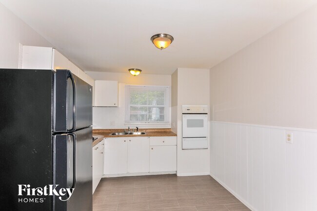 Building Photo - 11922 Branridge Rd