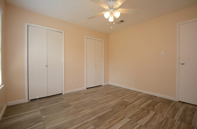 Building Photo - 15 S Tallowberry Dr