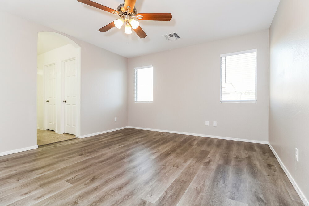 Building Photo - 11333 W Buchanan St