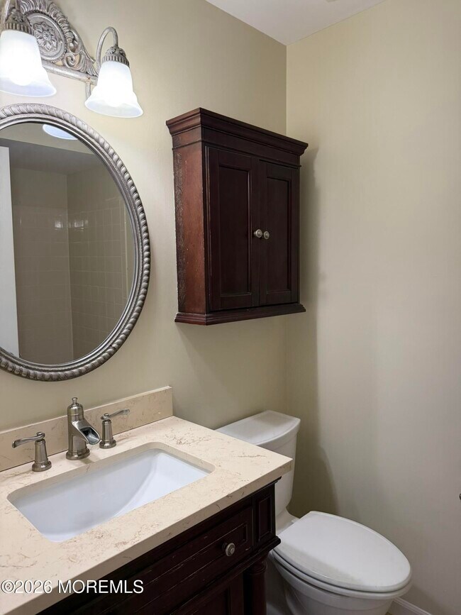 Building Photo - 597 Woodbine Ln