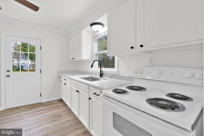 Building Photo - 46423 Franklin Rd