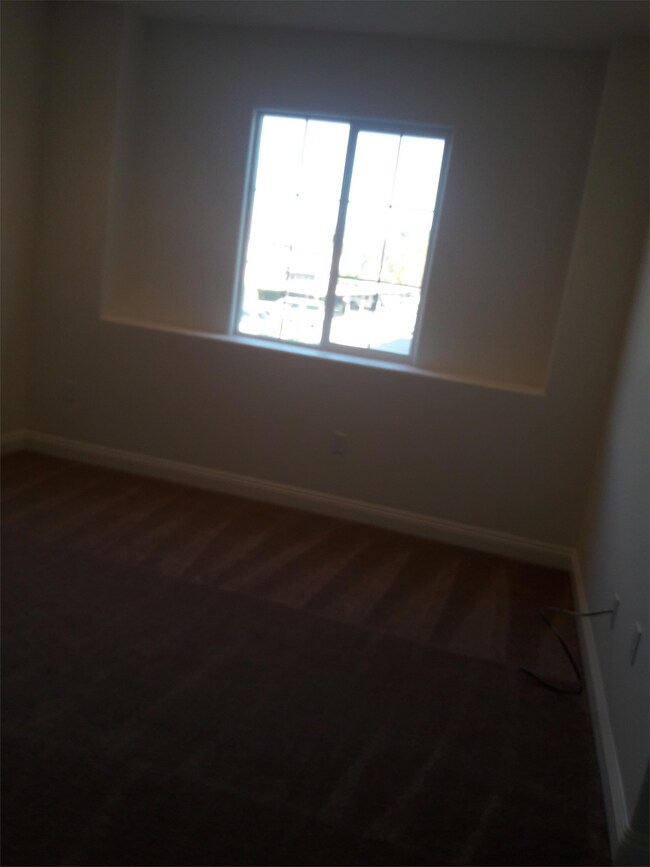 Building Photo - 1762 Patricia Ave
