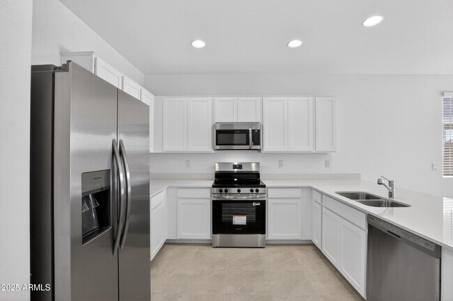 Building Photo - 12509 E Verbina Ln