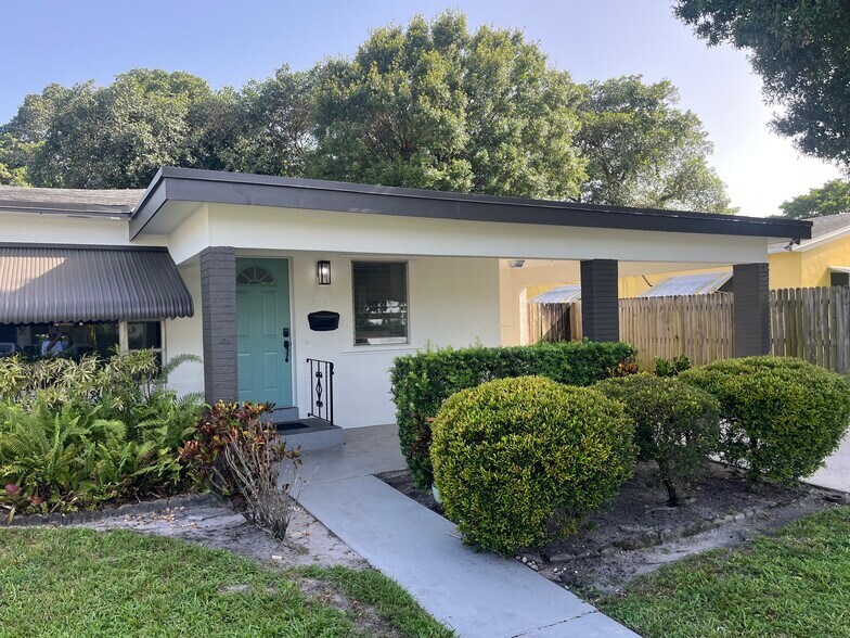 Building Photo - 1110 SW 31st St