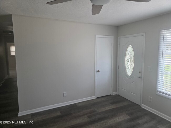 Building Photo - 3139 Searchwood Dr