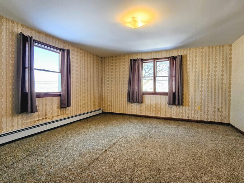 Building Photo - 334 Wissler Rd