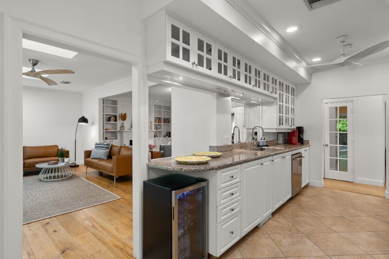 Building Photo - 6150 Cypress Hollow Way