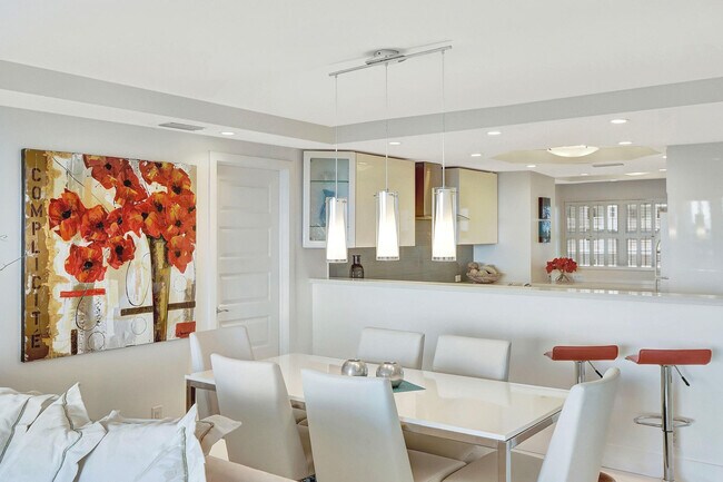 Building Photo - 2000 S Ocean Dr