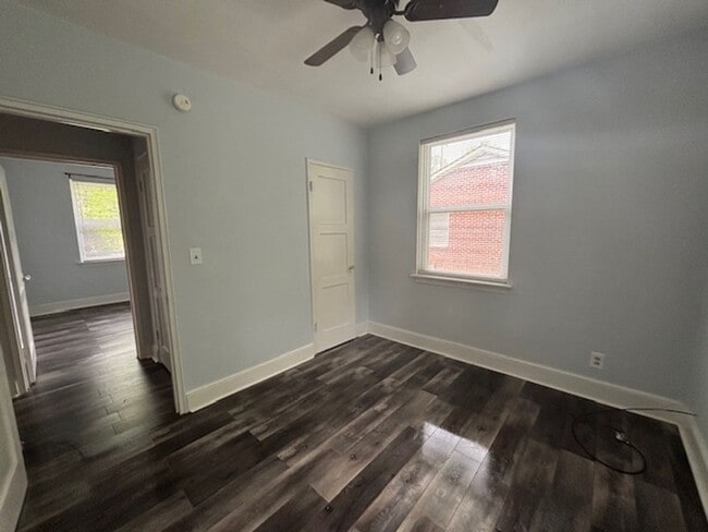 Building Photo - 932 Munsen Spring Dr
