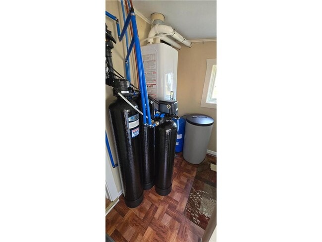 Building Photo - 6865 MN-61