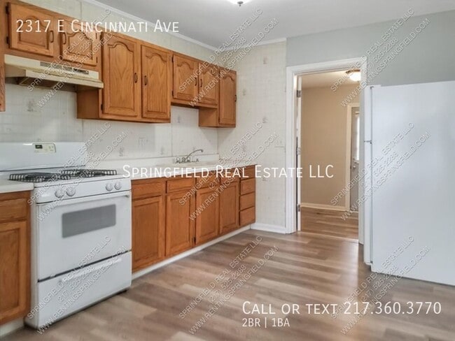 Building Photo - 2317 Cincinnati Ave