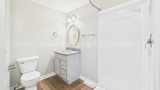 Building Photo - 886 S Fabrique Dr