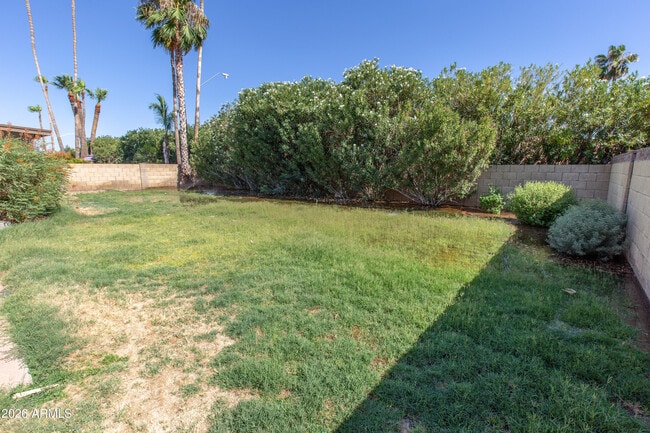 Building Photo - 7911 East Vía de Belleza